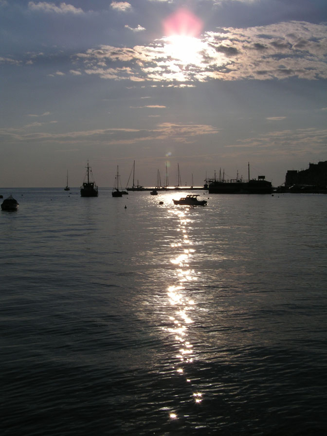 harbour sunset by kliker