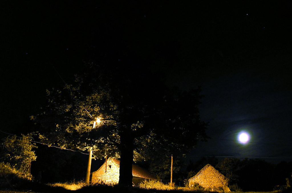Noc u selu by rundll32